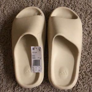 Yeezy Slides